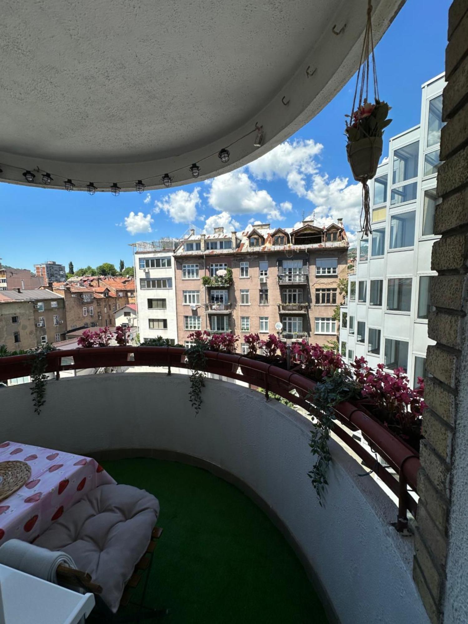 Aurelio Centar Apartment With Balcony And Free Parking Sarajevo Exteriör bild