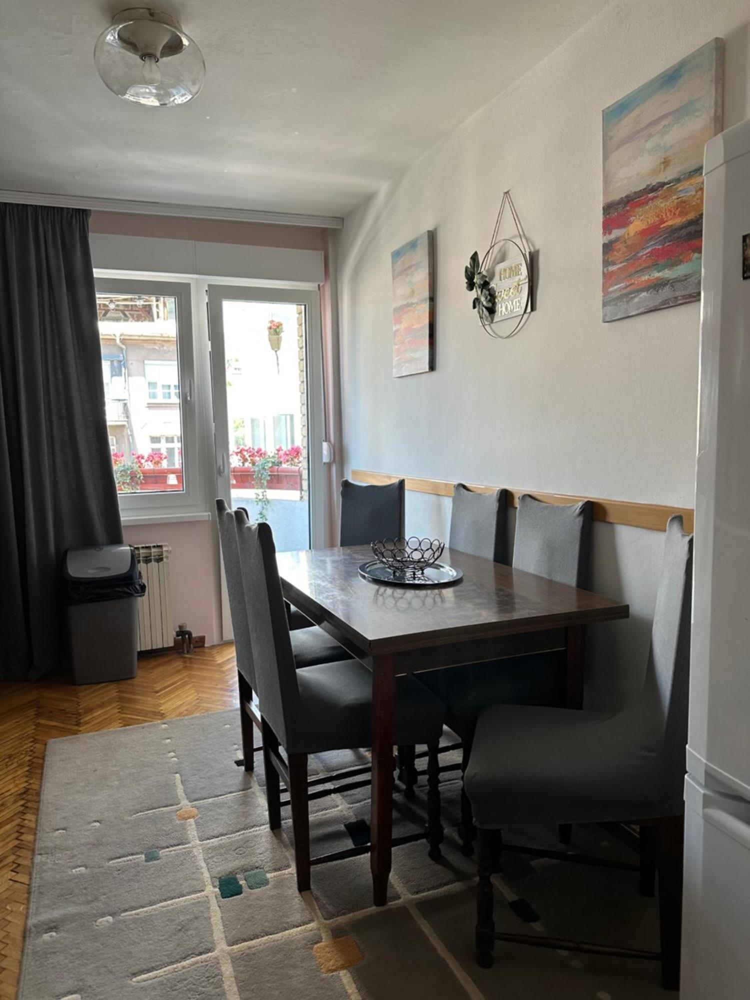 Aurelio Centar Apartment With Balcony And Free Parking Sarajevo Exteriör bild